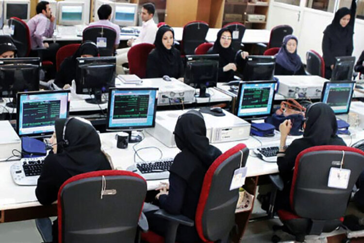 ادارات فارس فردا دوشنبه ۲۹ تیرماه دورکار شدند