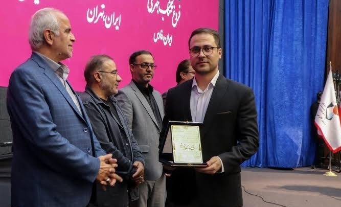 پرونده دهمین کنگره ملی شعر ایثار در شیراز بسته شد/ حمایت ویژه بنیاد شهید از تولیدات هنری با راه‌اندازی قرارگاه بعثت