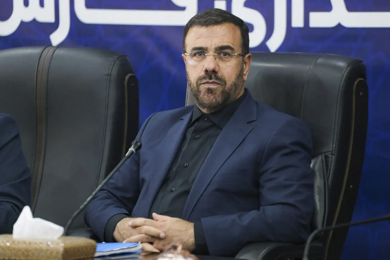 پیام تسلیت استاندار فارس در پی درگذشت مادر گرامی شهیدان مظفر