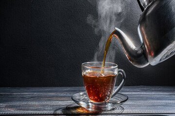در گرمای تابستان چای بخوریم یا نه؟