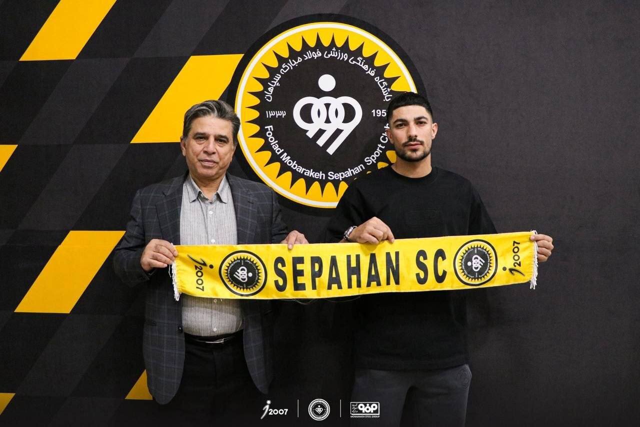 مهدی لیموچی با سپاهان اصفهان تمدید کرد
