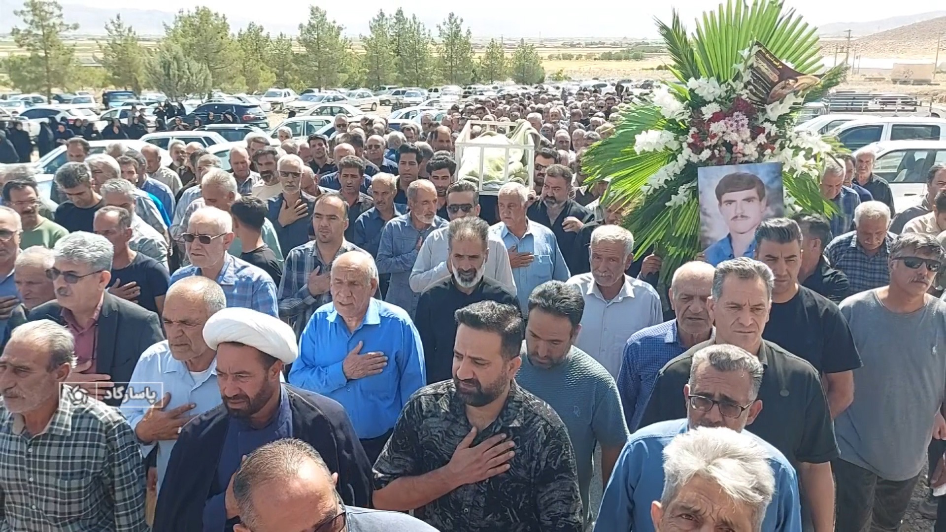 مادرِ شهید در جوار فرزند در پاسارگاد به خاک سپرده شد