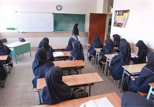 زمینه تحصیل بزرگسالان در شهر ایزدخواست آباده فراهم شد