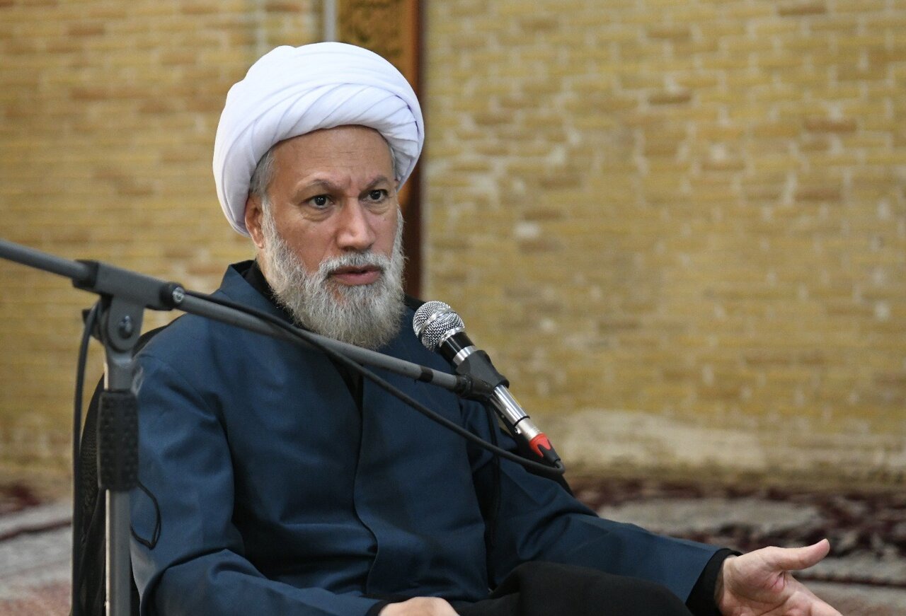 دژکام: توسعه هوش مصنوعی بدون پیوست فقهی و حقوقی ممکن نیست