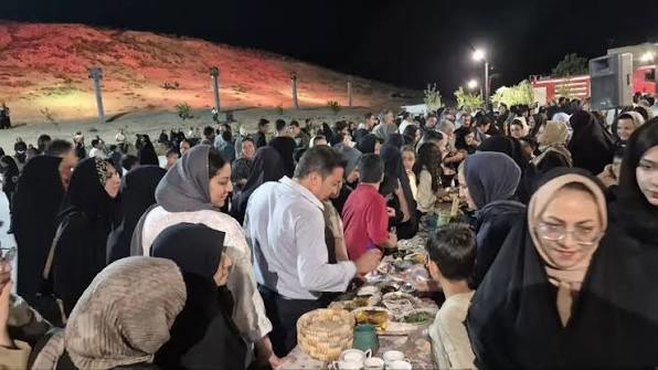 استقبال شهروندان از جشنواره غذا‌های سنتی در استهبان
