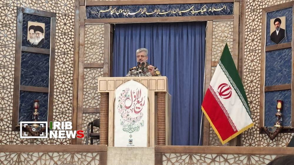 معاون وزیر دفاع در شیراز : دشمن در محاسبات خود درباره توان دفاعی ایران دچار اشتباه شده است
