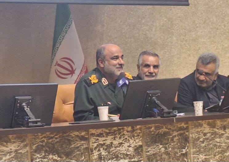 پیروزی در میدان نبرد رسانه‌ای ؛ تجلیل از حماسه‌آفرینان رسانه در استان فارس