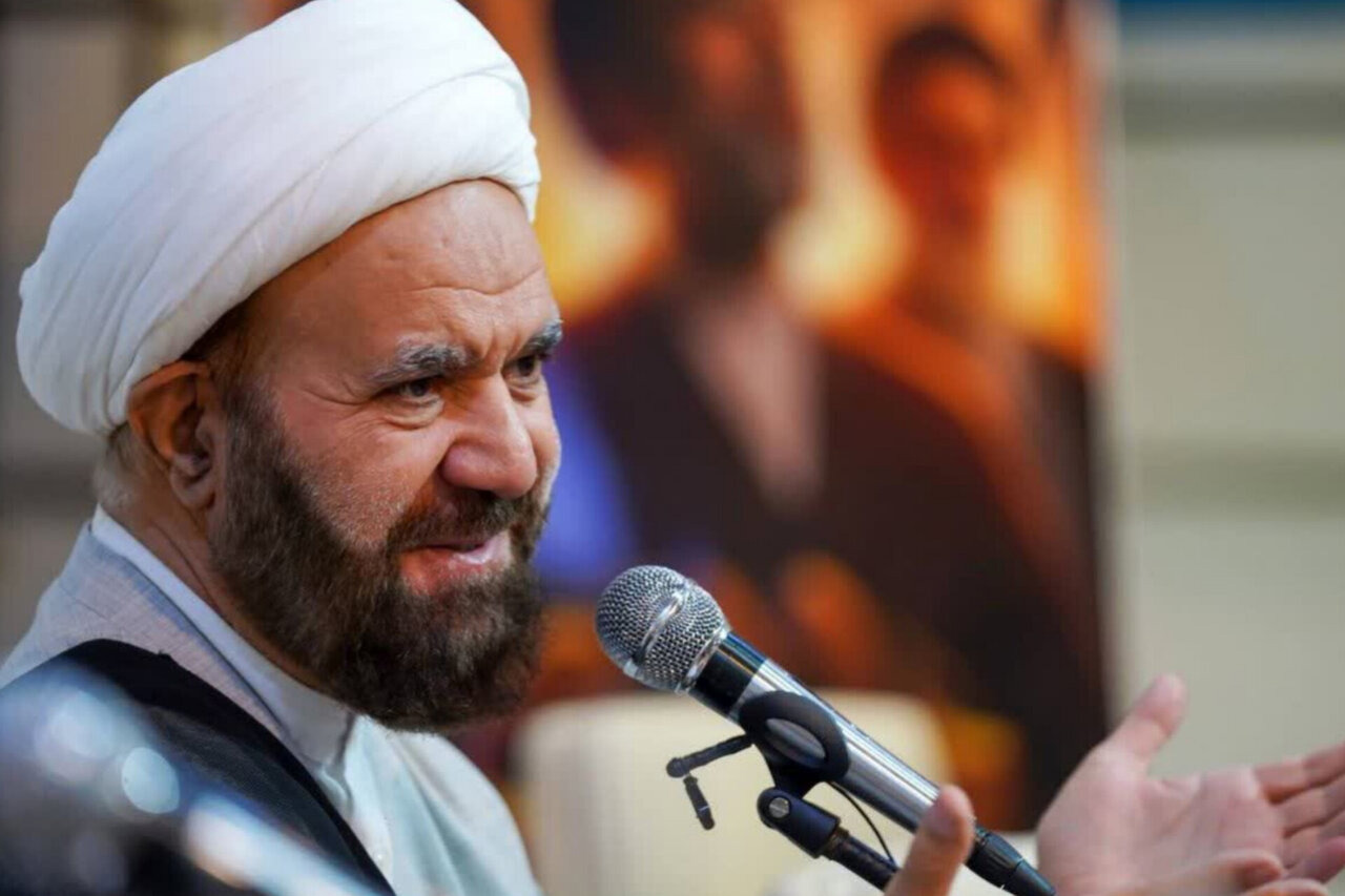 وحدت کشورهای اسلامی راه برون‌رفت از بحران‌های منطقه است
