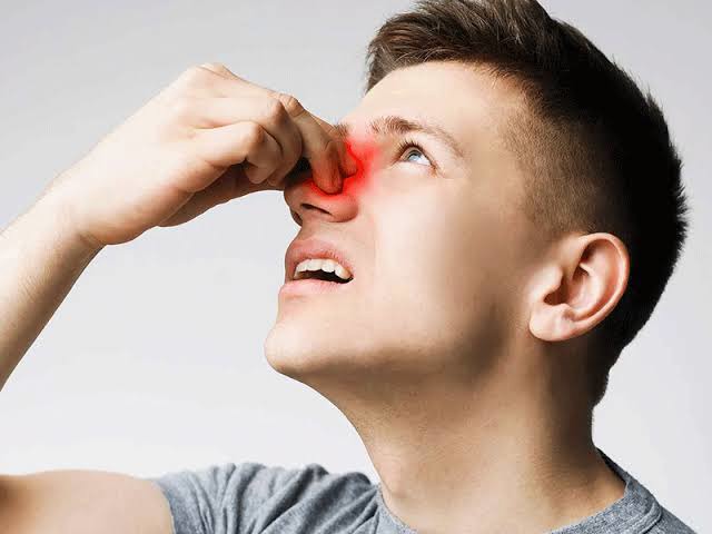 پولیپ بینی با انحراف بینی چه تفاوتی دارد؟