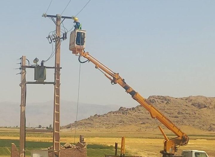 کاهش ریسک خاموشی در شیراز با رفع ۶۹۸۲ عیب حاد شبکه برق