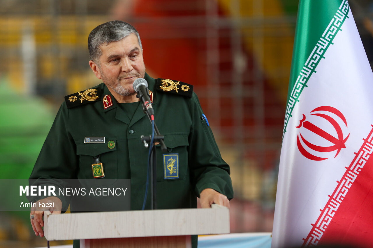 سردار حزنی: دیگر «نمی‌شود» برای حل مشکلات مردم پذیرفتنی نیست