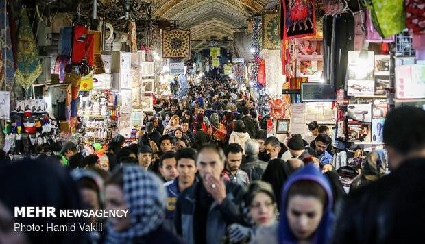 کیهان: درآمدهای دولت محقق شد، مسئولان پیام ضعف ندهند