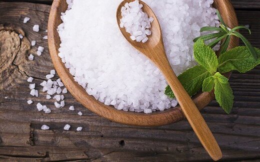 چرا بدن انسان به نمک نیاز دارد؟