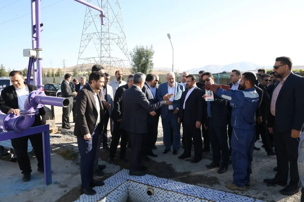 بازدید وزیر نیرو از سامانه‌های دانش‌بنیان تصفیه فاضلاب غرب صدرا