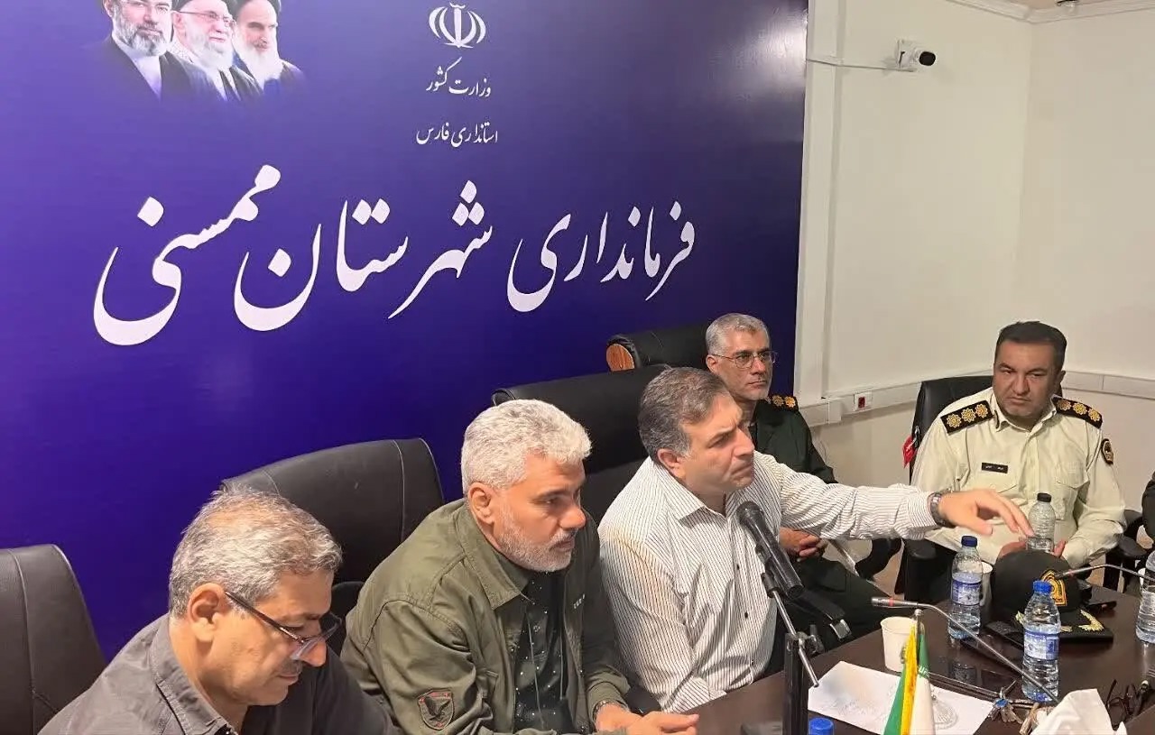 پایان موفقیت‌آمیز عملیات اطفاء حریق در ارتفاعات ممسنی