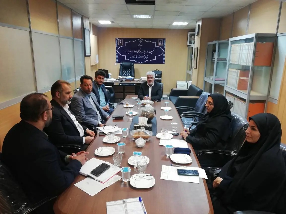 نظارت شدید بر بازار نوشت‌افزار و مقابله با اقلام قاچاق در آستانه سال تحصیلی