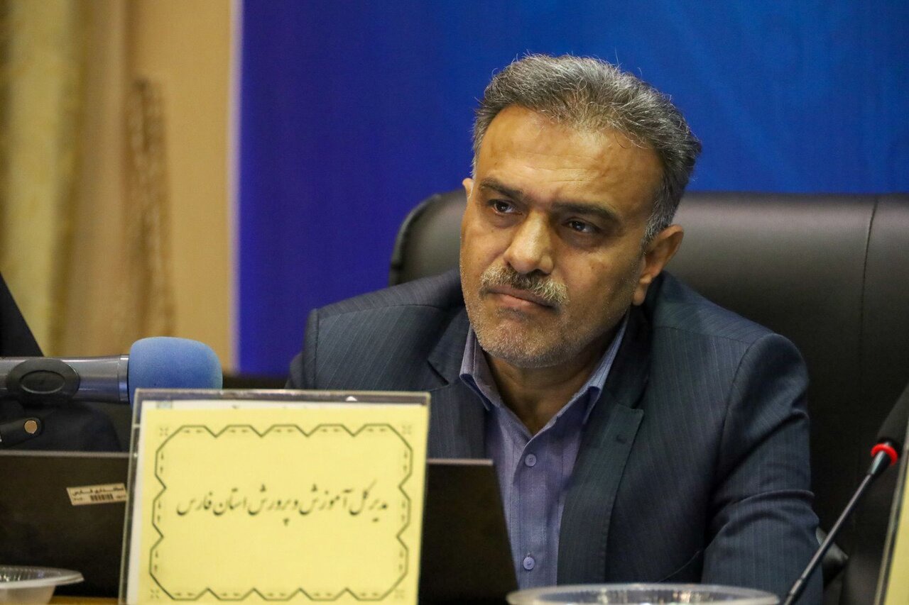 برخورد انضباطی با ۱۹ مدیر مدرسه متخلف در فارس