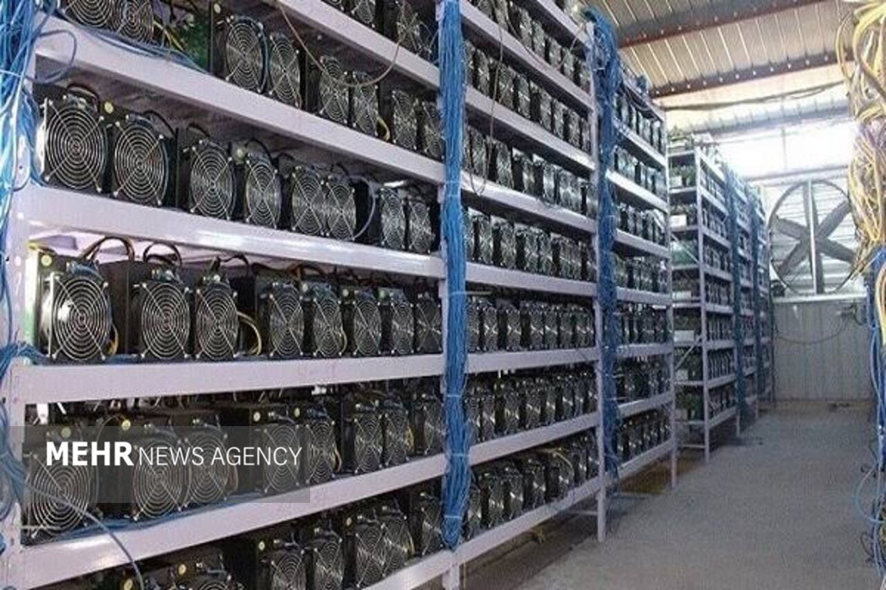 ۱۳۷ دستگاه ماینر غیرمجاز در داراب کشف و جمع‌آوری شد