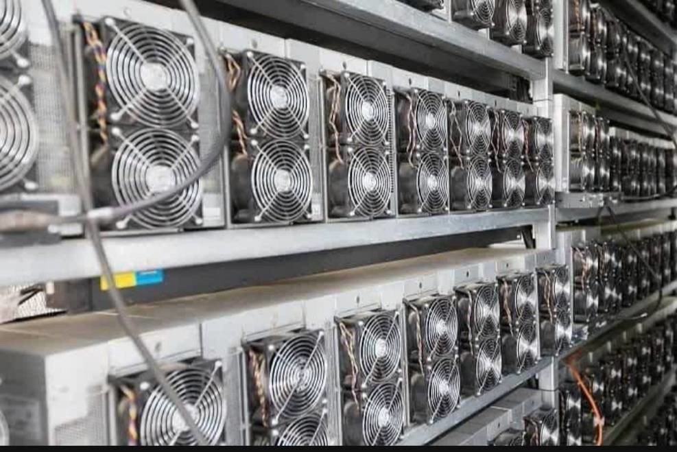 کشف ۱۳۷ دستگاه استخراج رمز ارز در داراب فارس