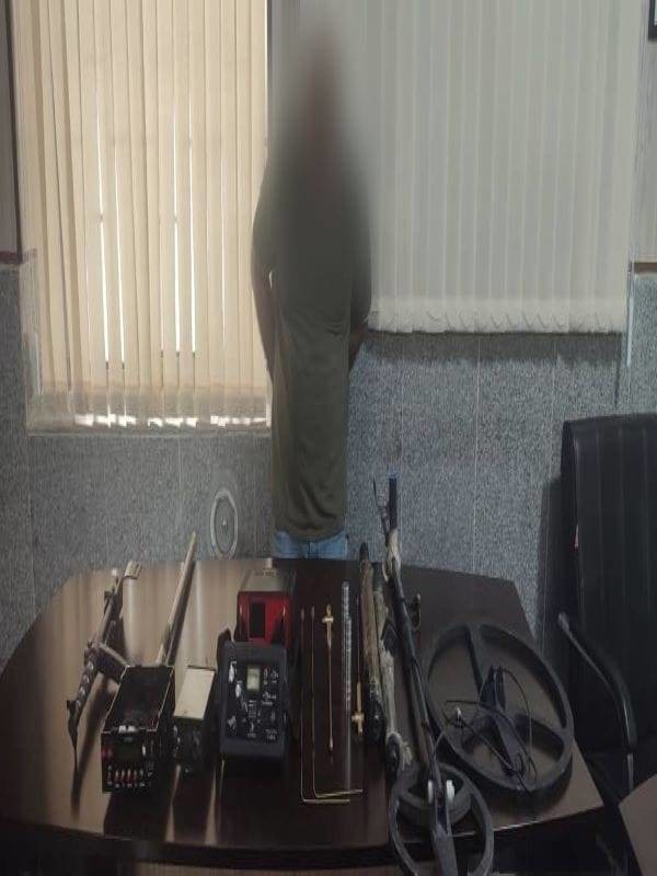 کشف چهار گنج‌یاب غیرمجاز در شیراز