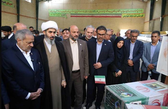 بازدید وزیر آموزش و پرورش از سالن ورزشی آسیب دیده از جنگ در لامرد