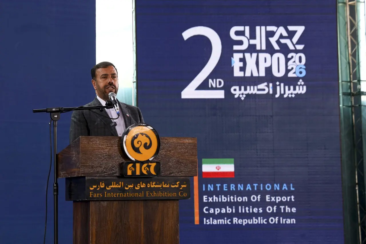 برای بازرگانان، کارآفرینان و سرمایه‌گذاران فرش قرمز پهن می کنیم