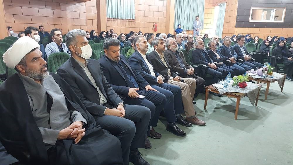 تاکید بر الگو سازی کانون پرورش فکری فارس در حوزه ادبیات کودک و نوجوان