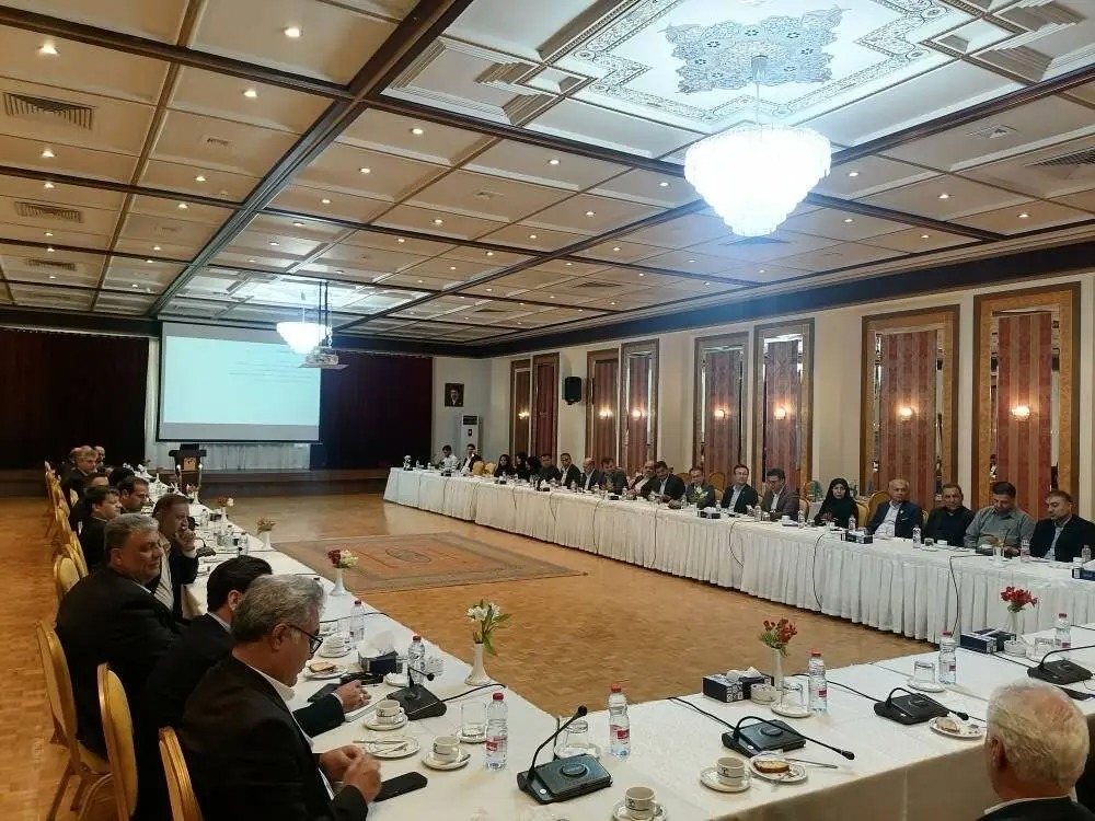 برگزاری جلسه آموزشی ویژه فرمانداران با محوریت آداب تشریفات و مذاکرات