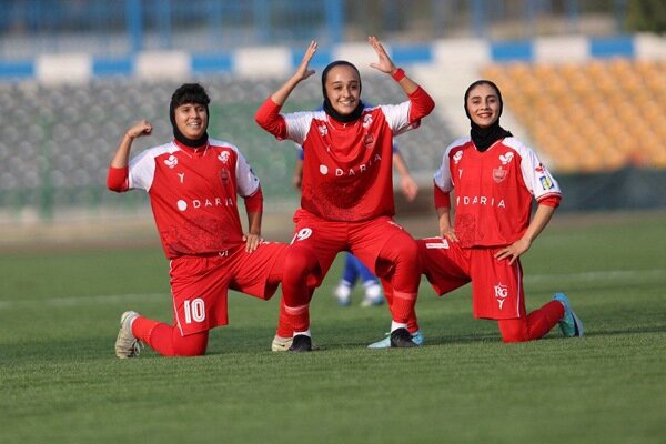 پرسپولیس اولین دربی زنان را از استقلال برد؛ تداوم صدرنشینی سرخپوشان