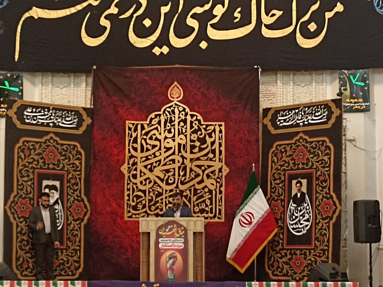 مدیرکل پدافند غیرعامل استانداری فارس در نماز جمعه امروز شیراز : حضور مردم، پشتوانه اصلی تداوم خدمات‌رسانی در بحران‌هاست